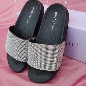 Diamond Madden Girl Flip Flops